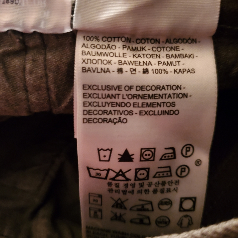Levi's 501 CT Distressed Jeans - Picture 9 of 9